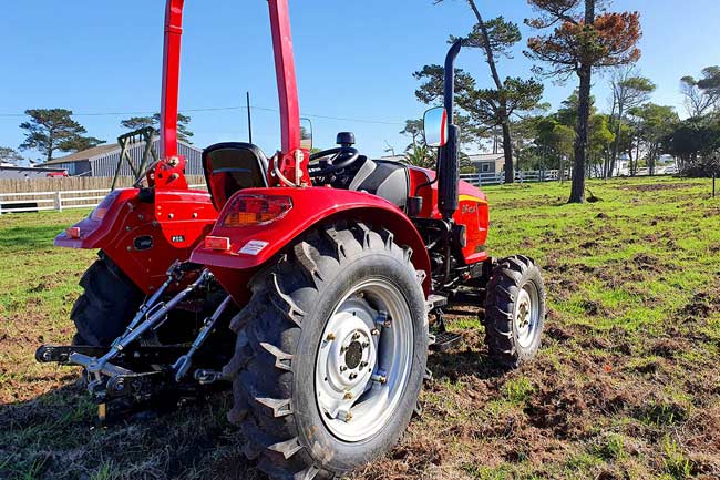 DF404-Dongfeng-Tractor-South-Africa-Agricultural-Trekker-40HP-4x4-2