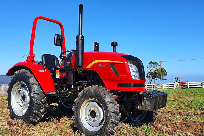 DF404-Dongfeng-Tractor-South-Africa-Agricultural-Trekker-40HP-4x4-4